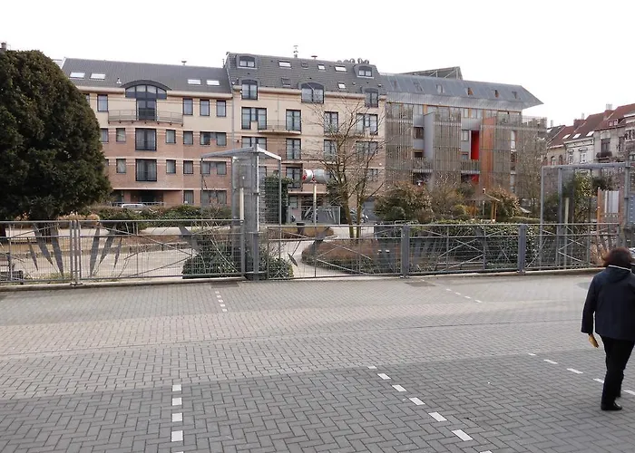 & Housingbrussels * Brusel