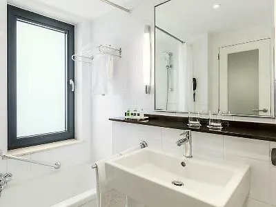 Hotel Nh Grand Place Arenberg 4*