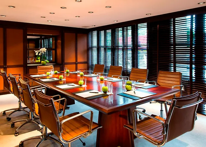 Barsey By Warwick 4*