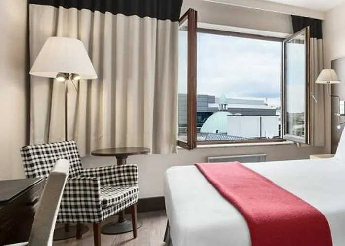 מלון Nh Grand Place Arenberg 4*