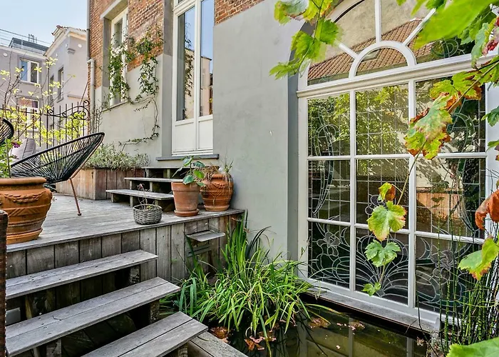 Bed and Breakfast Fish Market 3*