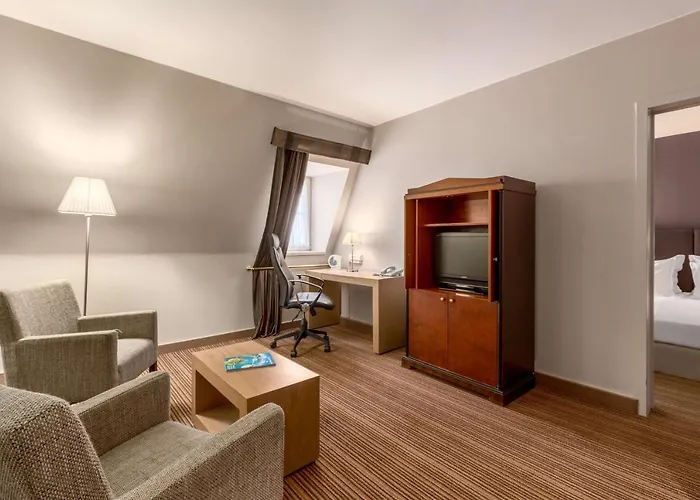 Nh Carrefour De L'europe