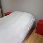 Yellow Apartman