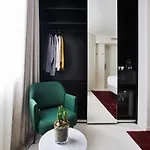 9hotel Sablon