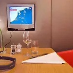 Hotel Novotel Off Grand Place 4*