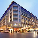 Apartahotel Adagio Grand Place 3*