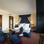 Barsey By Warwick Hotel