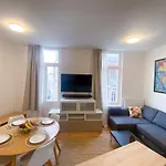 New Cozy In Porte De Hal Bruxelles