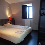 Brxxl 5 Centre Hostel