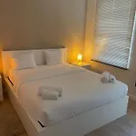Camuflats Apartment