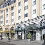 Hilton Grand Place 4*