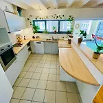 شقة Oasis-spacious Loft In Excellent Location *