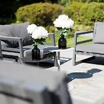 Luxurious 1000m2 With Garden And Pool Villa Brussel