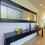 Villa Luxurious 1000m2 With Garden And Pool