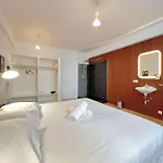 5 Min From Grand Place 1 Bedroom Apt Renovated!