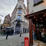아파트 Manneken View *
