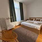 L&l 1 * Brussels