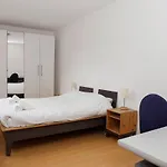 Appartement, Deux Au Pied Du Metro Montgomery *