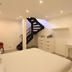 Belliard Flat Apartmán *
