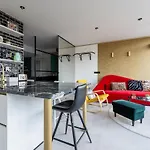아파트 Ecstatic Living Ixelles, Luxury In The European Quarter 브뤼셀