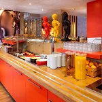 Ibis Centre 3*