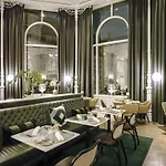 Hotel Hilton Grand Place 4*