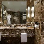 Ξενοδοχείο Warwick Grand-place 4*