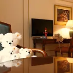 Le Plaza Szálloda 5*