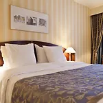 Hotel Le Chatelain 5*