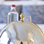 Le Chatelain Hotel 5*