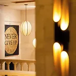 Hotel Le Chatelain 5*