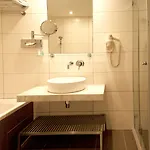 B-aparthotel Grand Place 4* בריסל
