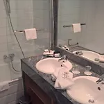 Le Dixseptieme מלון 4*
