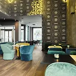 Hotel One 3*