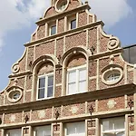 Des Galeries מלון בריסל