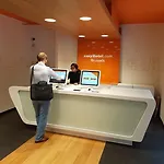 Easyhotel Centre Hotel 3*