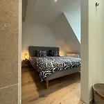 Spacious And Design Loft Daire Brüksel