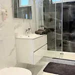 Apartment Arm