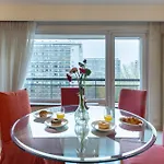 Expo Elegant Apartman