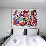 Bx Downtown - 호스텔