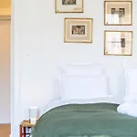 Du Sablon Apartment *