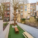 Euro Edens Cosy Historic In Jacuzzi, Garden, Location Гостевой дом Брюссель