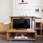 1 Bedroom W Kitchen And Bathroom In Trendy St Gilles