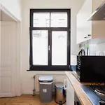 1 Bedroom W Kitchen And Bathroom In Trendy St Gilles * Bruxelas
