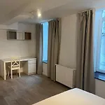 Large 3-bedroom In Appartement