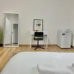 Spacious For 6 Near Center Of Bruselas