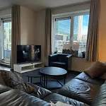 Stunning With 2 Bedrooms - Sleeps 6 *