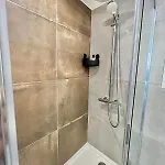 דירה Modern & Elegant Near Montgomery בריסל