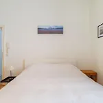 1 Bedroom W Kitchen And Bathroom In Trendy St Gilles