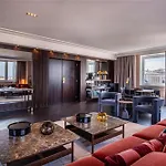 Hilton Grand Place Hotel 4*